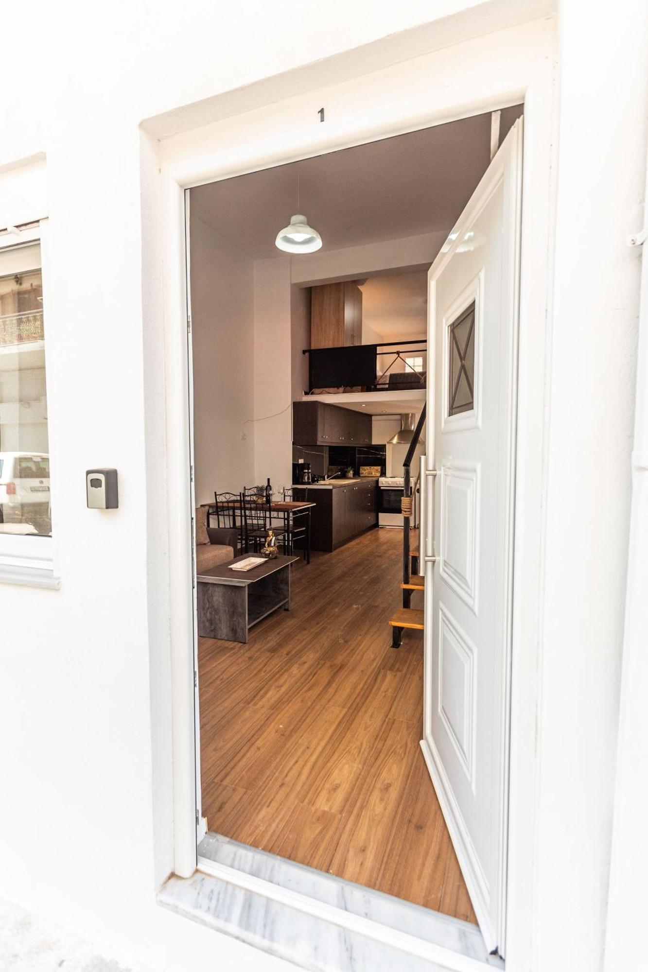 Neva'S Apartment'S In Center Chania 1 2 Екстер'єр фото